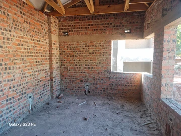 6 Bedroom Flat & Apartment