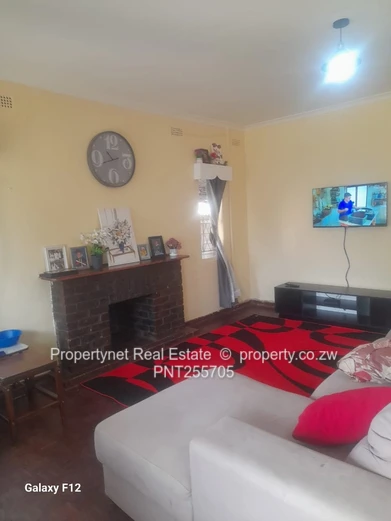 Solid neat family home!!!