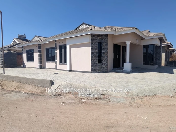 3 Bedroom House For Sale In Rainham Park