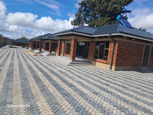 8 Unit Townhouse Complex