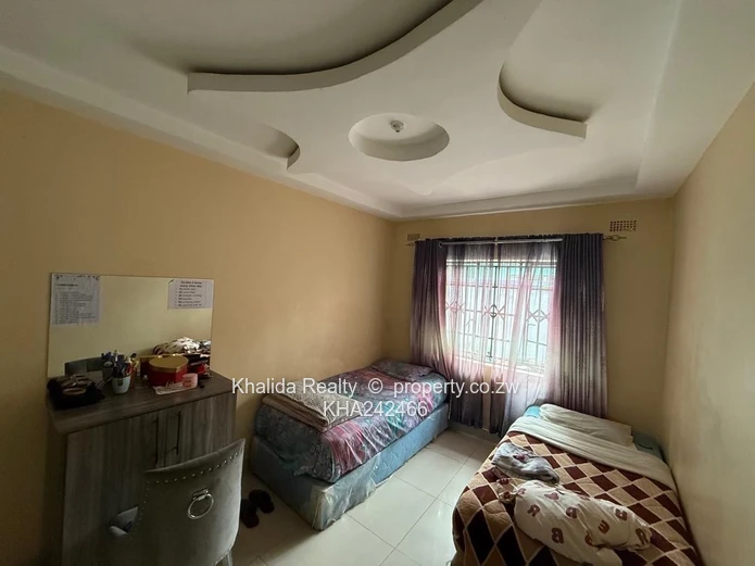 Waterfalls Mainway Meadows house for sale 