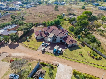 6-Bedroom House For Sale In Quinnington