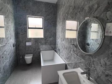 4 Bedroom Flat & Apartment