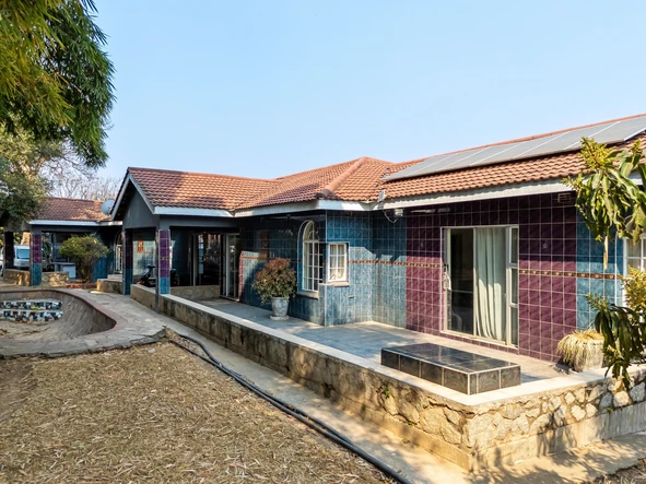 5 Bedroom House