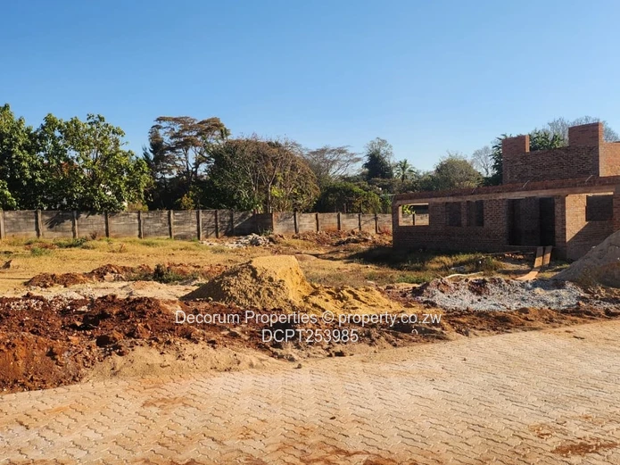 600m2 Cluster Stand in Quinnington, Harare North — Paved, Subdividable (Sole Mandate)