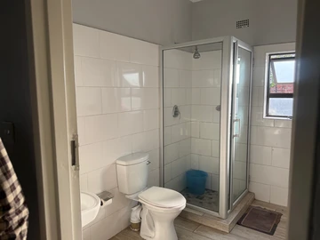 3 Bedroom Garden Flat