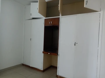 2 Bedroom Flat & Apartment