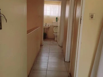 3 Bedroom Flat & Apartment