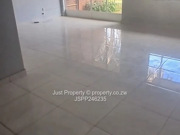 Luxurious 3 Bed Apartment in a secure Avenues Complex