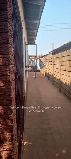 7 roomed house for sale (Sole Mandate)