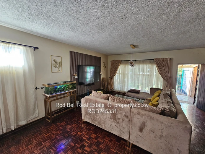 Semi-detached 3-bedroom, duplex garden Flat