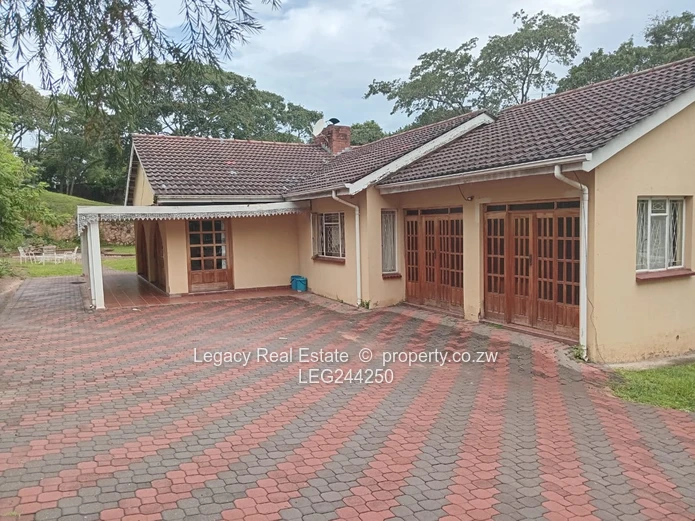Gated Folyjon Glen Lorne 4-Bed Home with Pool & Garden