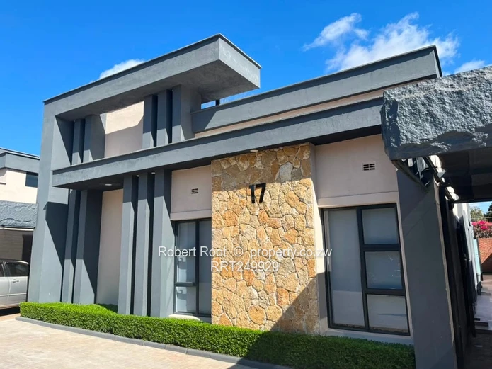 Modern 3 bed Cluster in Mount Pleasant