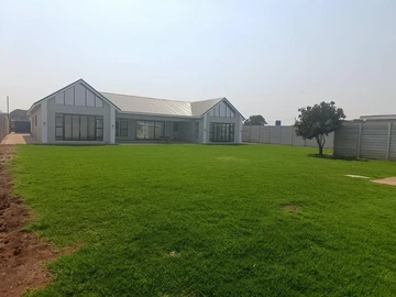 5 Bedroom House