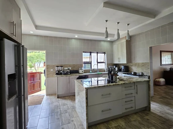 5 Bedroom House