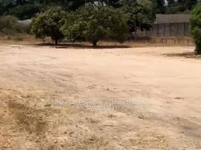 Hatfield Land To Let