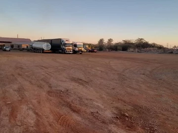 Commercial & Industrial Land