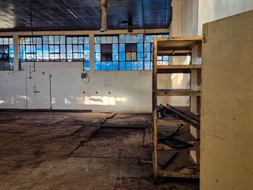Warehouse & Factory
