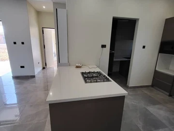 4 Bedroom Garden Flat