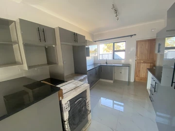 3 Bedroom Garden Flat