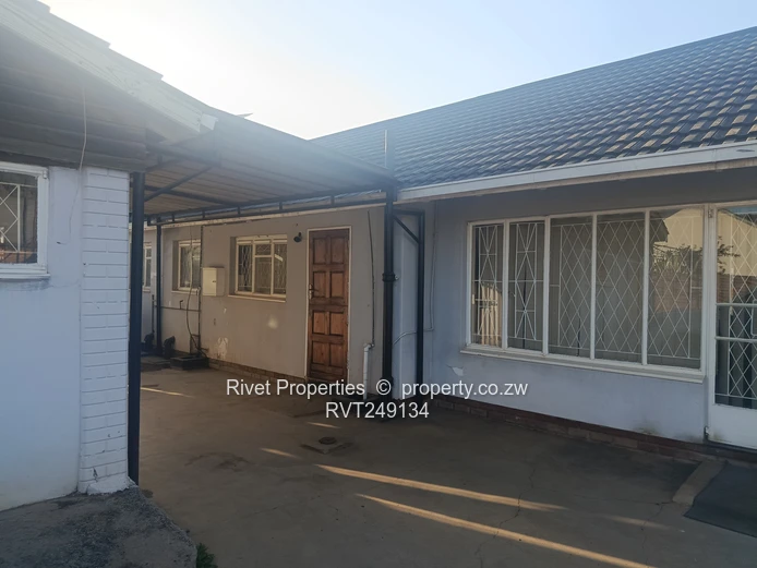 Fully Furnished Office To Let