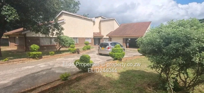 Borrowdale West: 4-Bed Home with Driveway & Garden