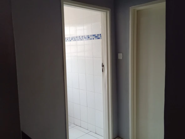 2 Bedroom Flat & Apartment