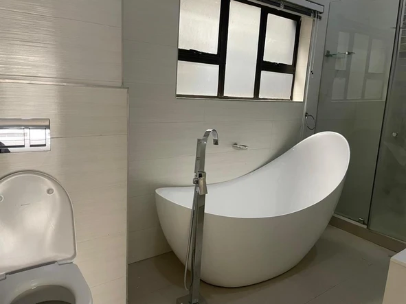 3 Bedroom Flat & Apartment