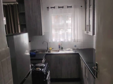 2 Bedroom Flat & Apartment