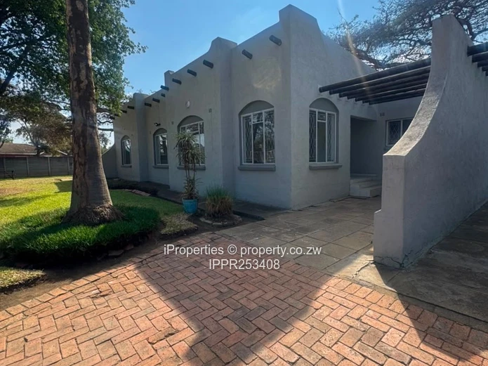 3 Bedroom Family Home for Rent – Westgate