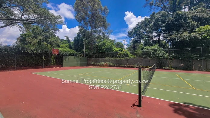 Luxury 6-Bedroom Residence – Ridgeway North