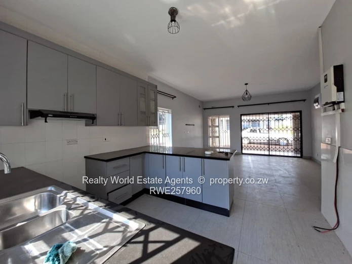 Modern Three Beds Unit for Rent - Meyrick Park