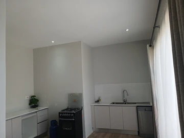 2 Bedroom Flat & Apartment