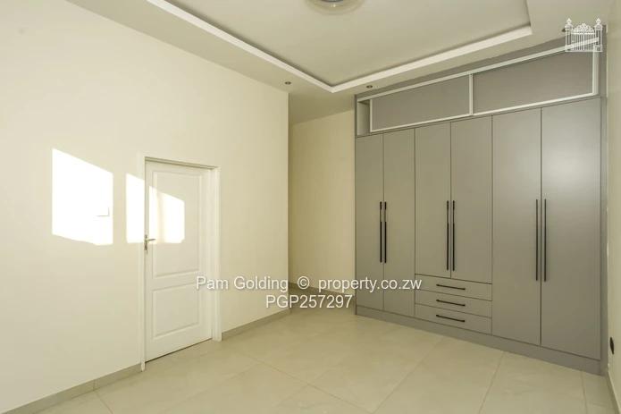 Ready To Move In 3 Bed Townhouse