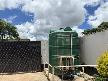 3 Bedroom Flat & Apartment