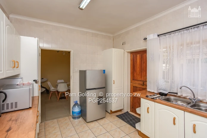 3 Bedroom Villa on Coronation Avenue