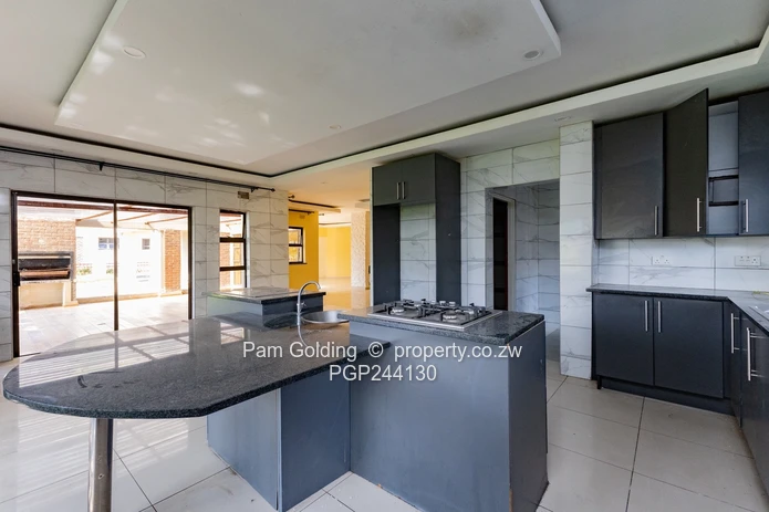 house for sale in arlington estate (Sole Mandate)