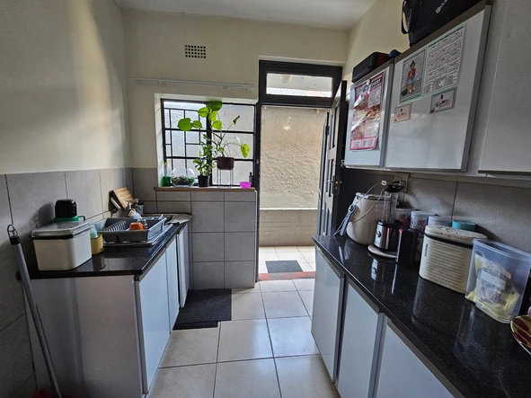 6 Unit Townhouse Complex