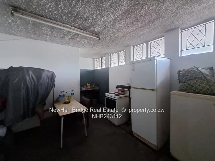 Willowvale Factory-Warehouse on 223m² Walled Site (Sole Mandate)