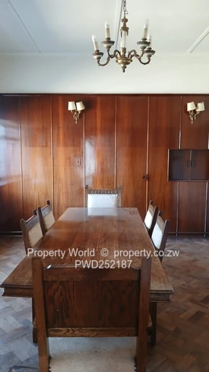 3 Bedroom House to Rent in Kensington
