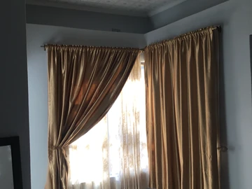 6 Bedroom House