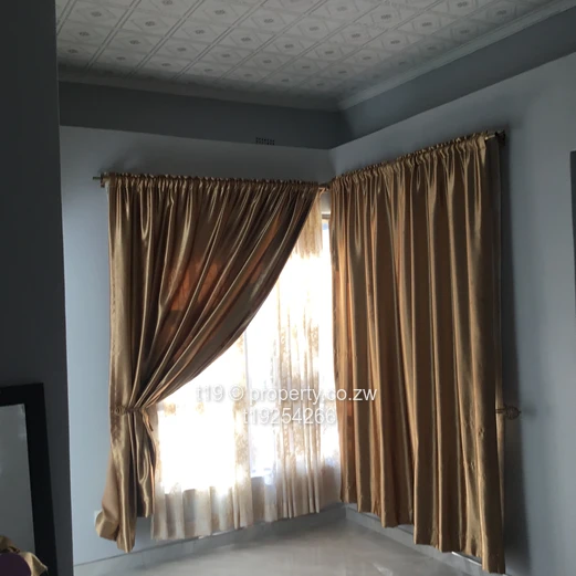Neat 6 bedroom bungalow 