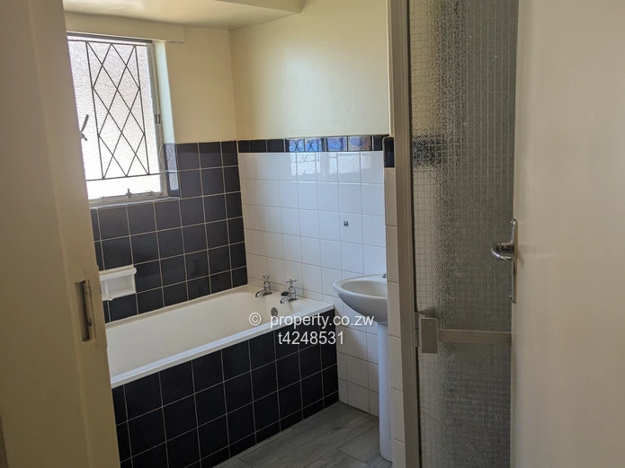 Greendale 3 bed house to Rent 