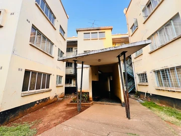 2 Bedroom Flat & Apartment