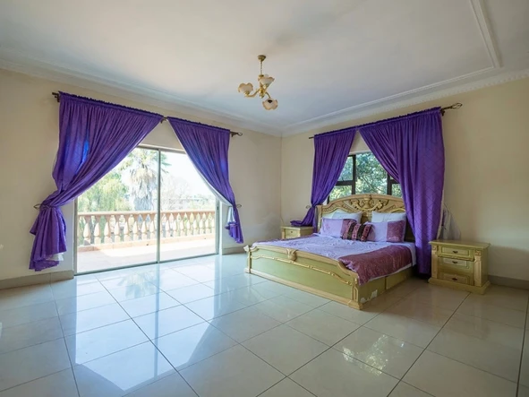 7 Bedroom House