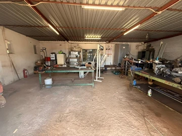 Warehouse & Factory