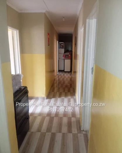 Solid neat family home!!!