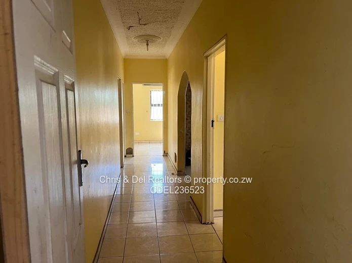 Zengeza 4 - Chitungwiza house for sale