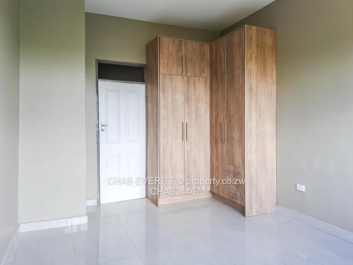 Newly built 3bed Flat to Let 