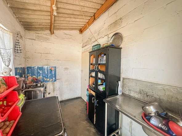 Stands & Residential Land